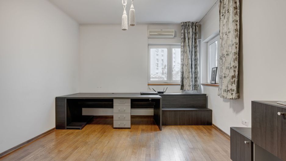 2 Apartamente  in Vila 5 Cam Metrou Basarab Gara de Nord - Poză 8