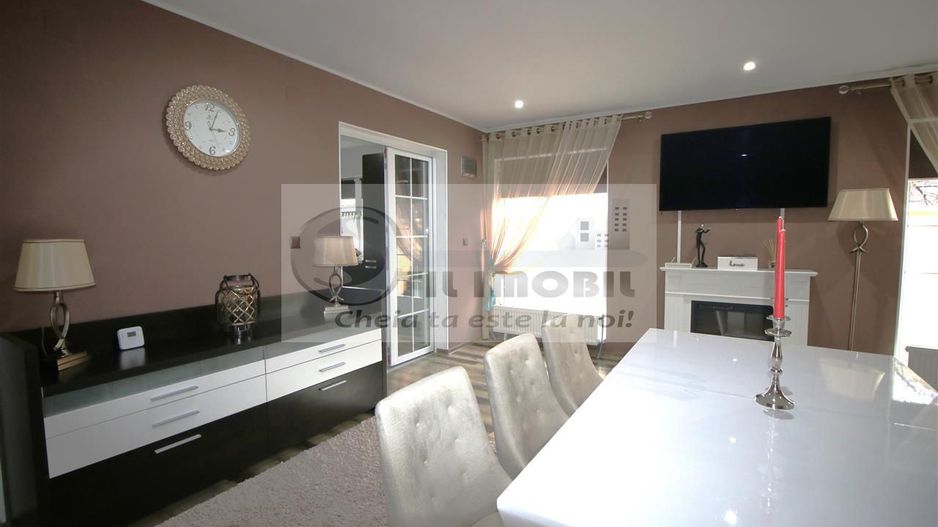 MIROSLAVA CASA EXCLUSIVISTA LA CHEIE LUX STIL MEDITERANEAN MOBILATA - Poză 9