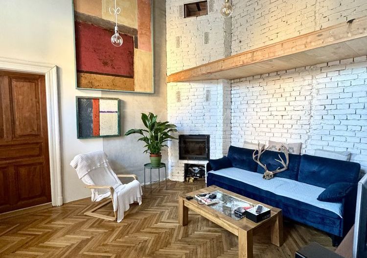 Apartament deosebit în centrul Clujului. Parcare in Curte. - Poză 1