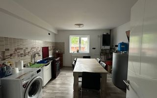 Casă de vânzare în Comuna Băbeni - Poză 6