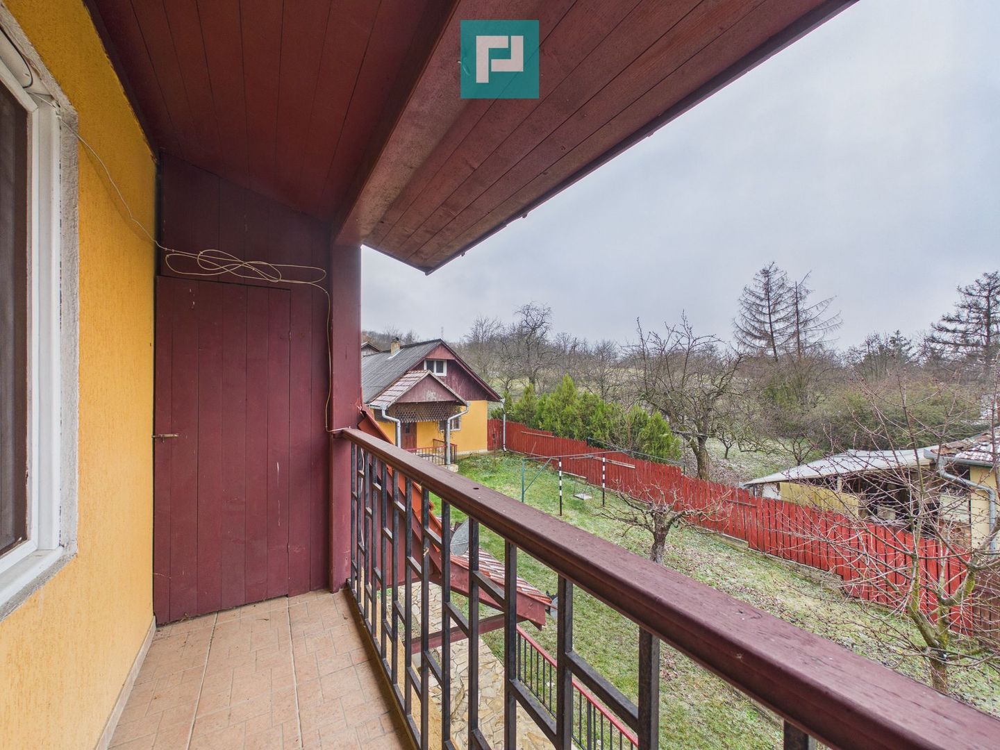 Vilă stil montan, 270 mp, teren 3000 mp - Poză 37