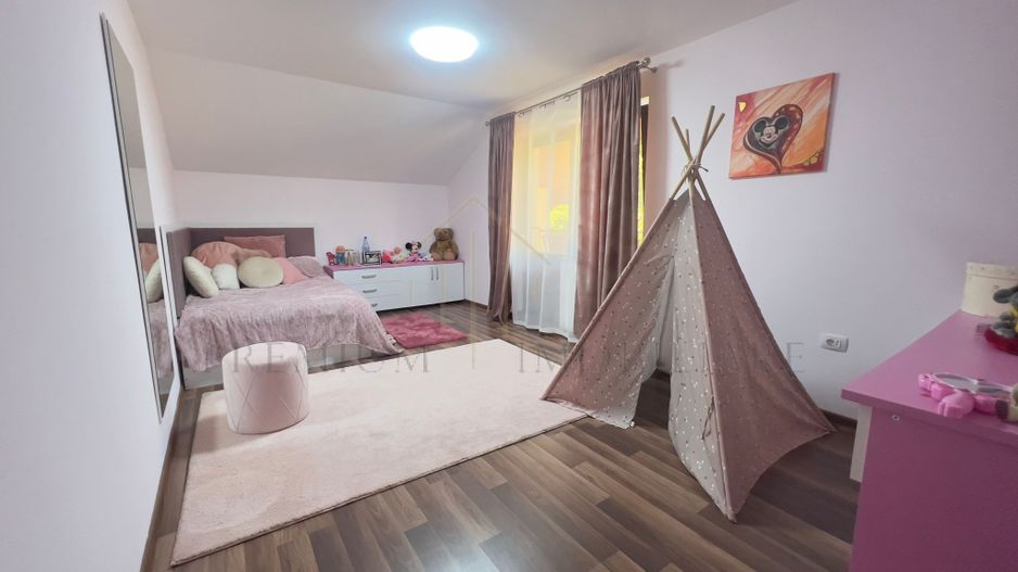 Vilă P+M cu teren de 4.200 mp – Onești - Poză 19