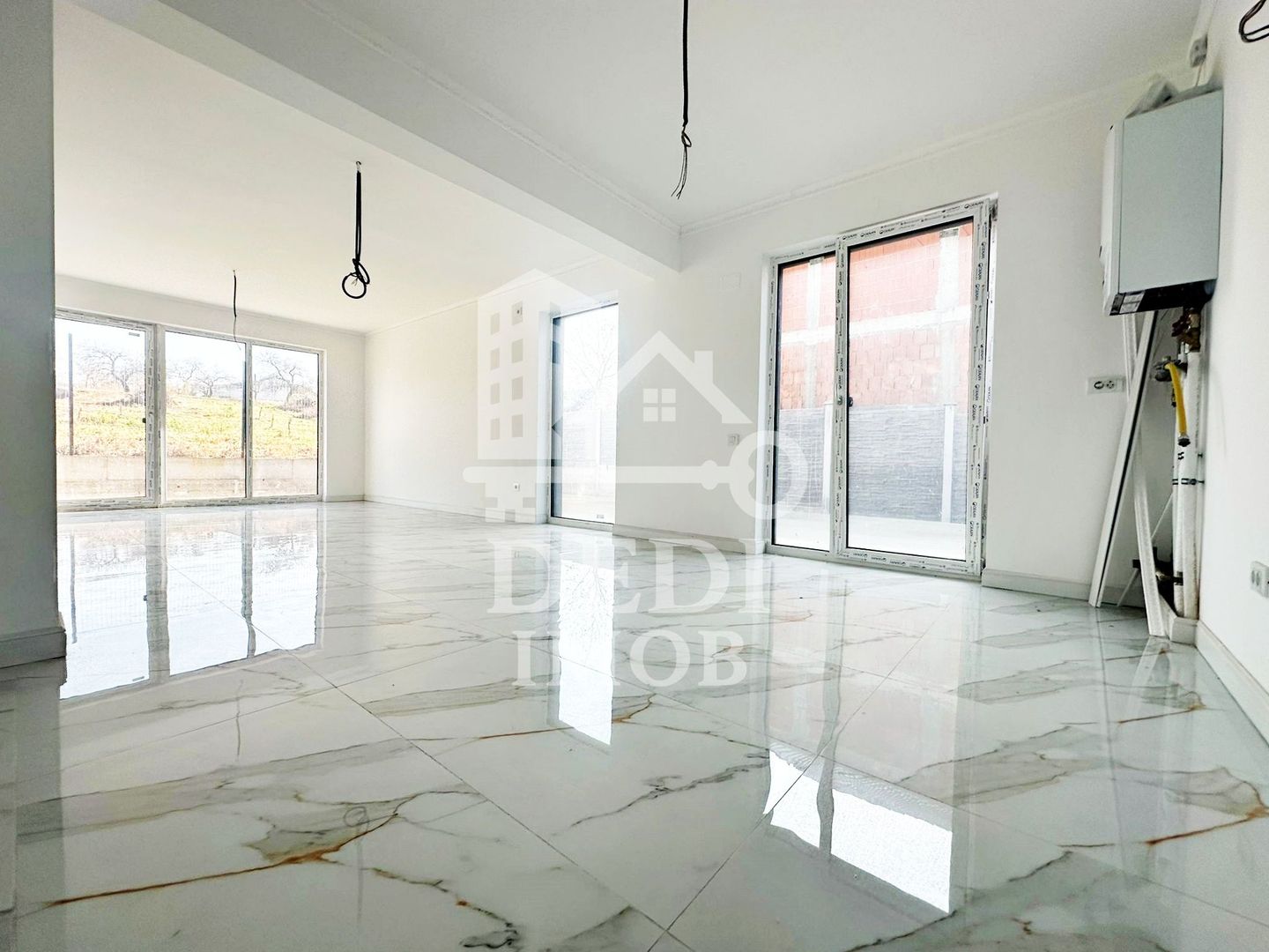 Casă de vânzare cu 4 camere in Oncea, Bihor - Poză 4