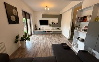 Casă înșiruită complet mobilată + curte+ 2 parcari în complex inchis! - Poză 3
