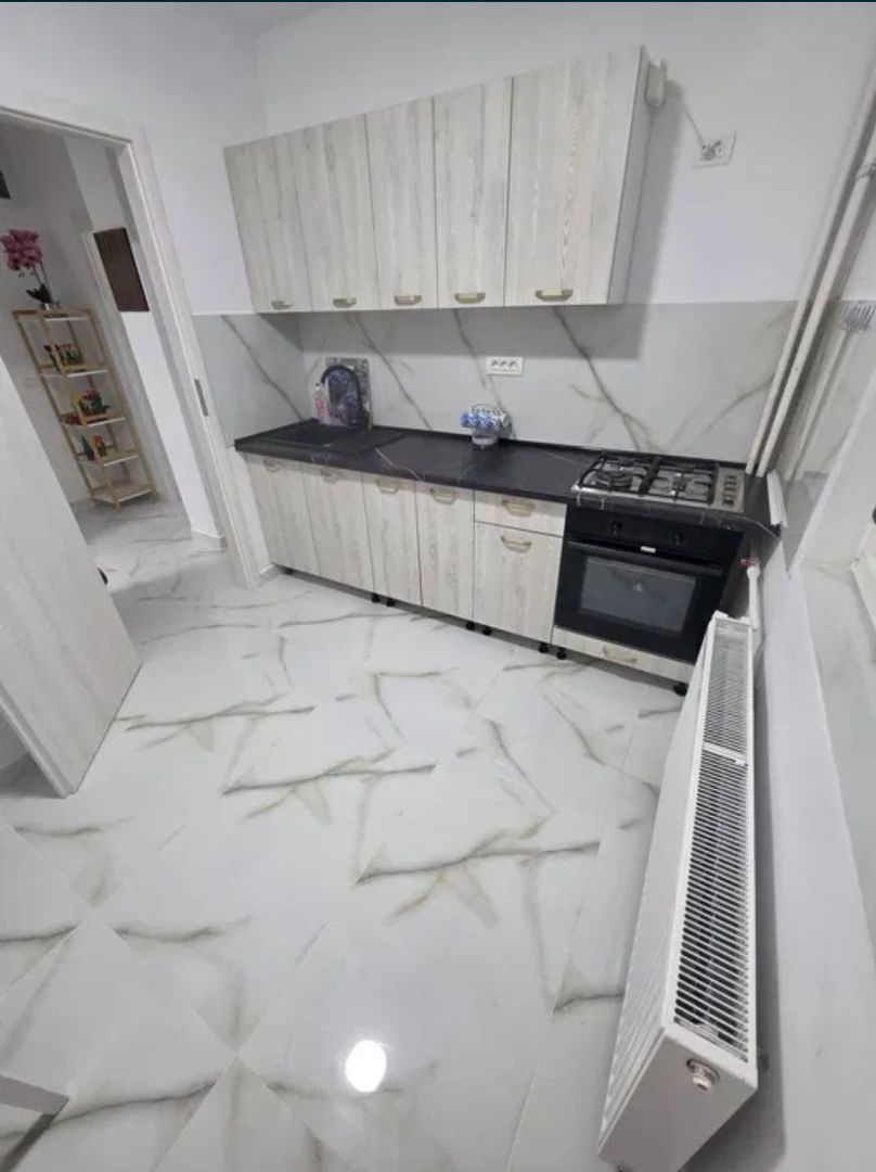 GARSONIERA - MARGEANULUI, BUCATARIE INCHISA, MOBILAT/UTILAT MODERN - Poză 2