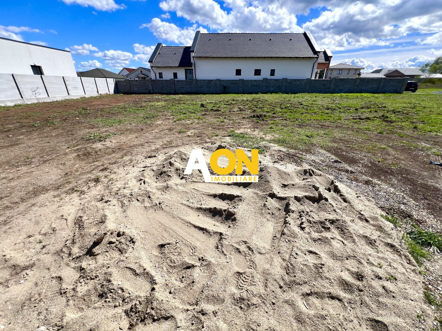 Teren de vanzare cu toate utilitatile, 20ml deschidere - Poză 2