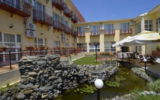 Hotel 45 camere de vânzare în Costinești – aproape de plaja - Poză 3
