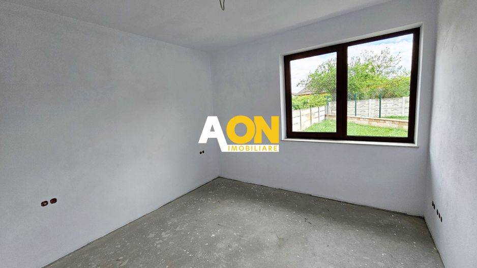 Casa semifinisata, 4 camere, 393 mp teren,  Barabant - Poză 9