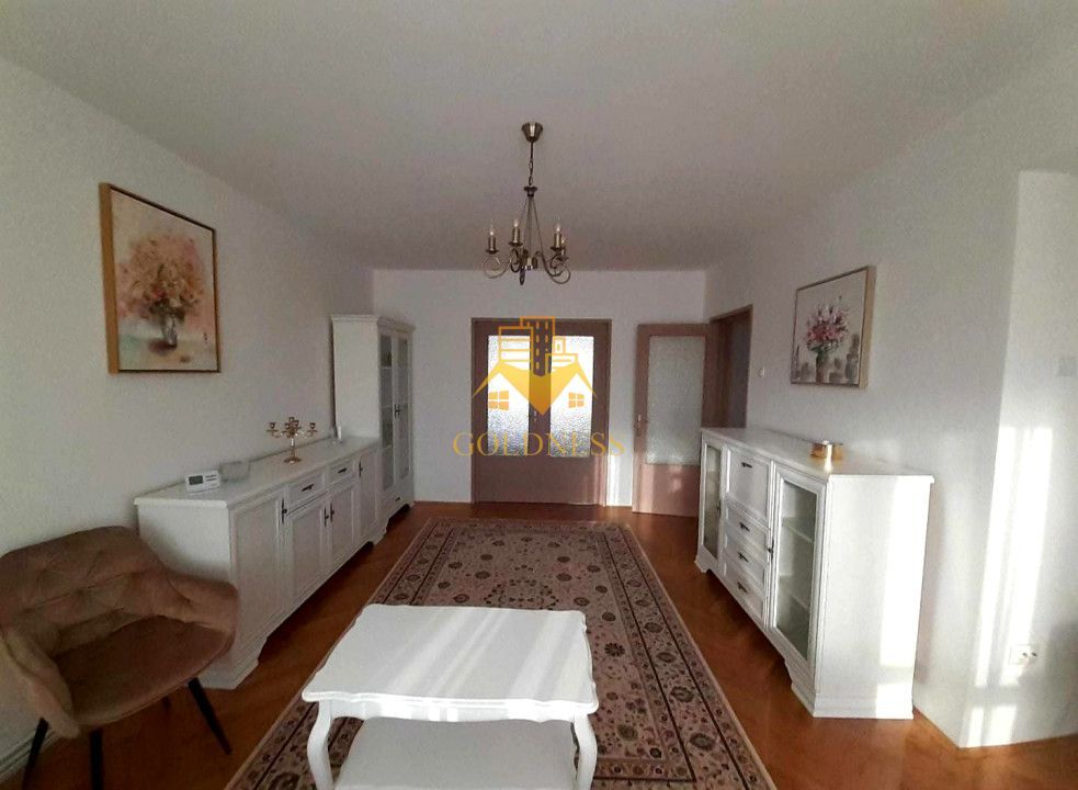 3 camere decomandate, Piata Cipariu, Andrei Muresanu, Zona Muscel - Poză 3