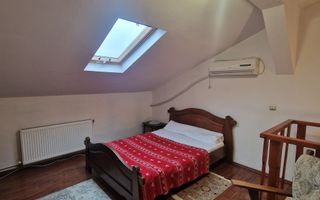 Casa cu 3 camere | Zona Ultracentrala | Oradea - Poză 1