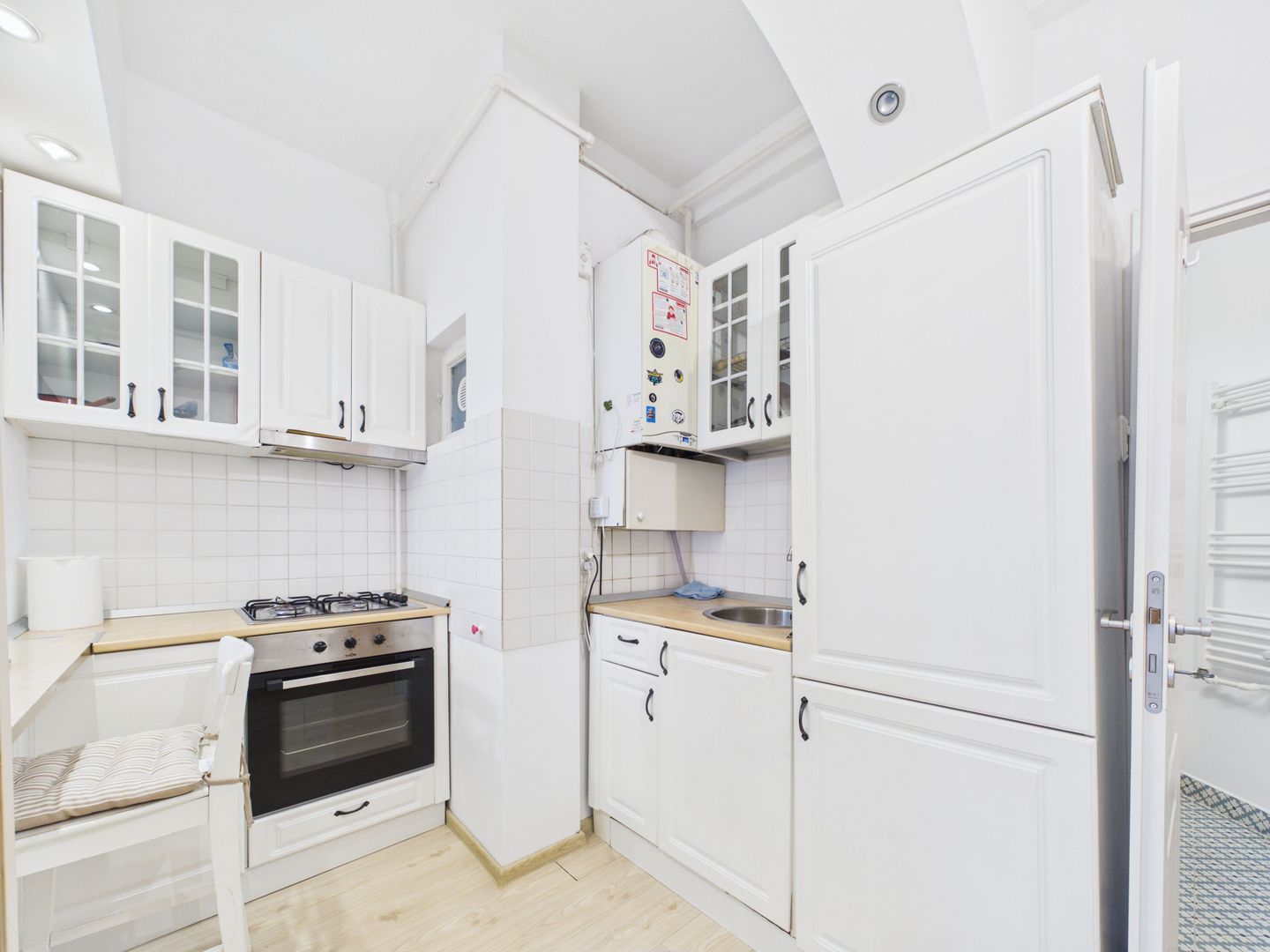 Locuiește acolo unde Bucureștiul prinde viață. Piața Rosetti. - Poză 8