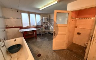 Casa de 5 camere, Semi-Central, Medias - Poză 9