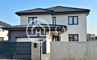 Casă de vânzare P+E cu 4 camere în zona Nufărul, Oradea - Poză 1