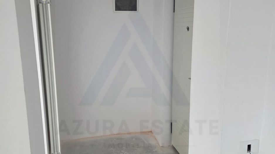 Garsonieră renovata 35 mp etaj 1 dispune de  pivnita in zona Centrala - Poză 3