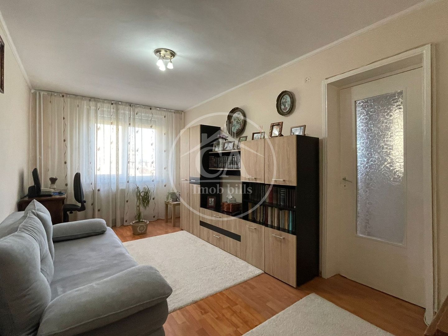 Apartament de vânzare cu 2 camere în zona Velența, Oradea - Poză 1
