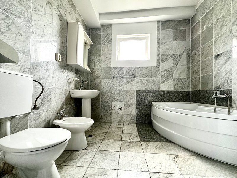 2 camere, decomandat, cu balcon - Complexul Studențesc - Poză 18