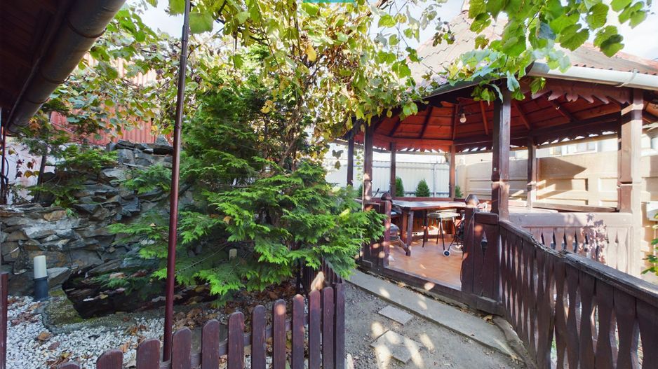 Casă la cheie în Uta - Poză 11