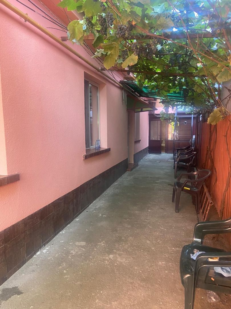 Casa de vânzare în zona Calea Sagului - Poză 8