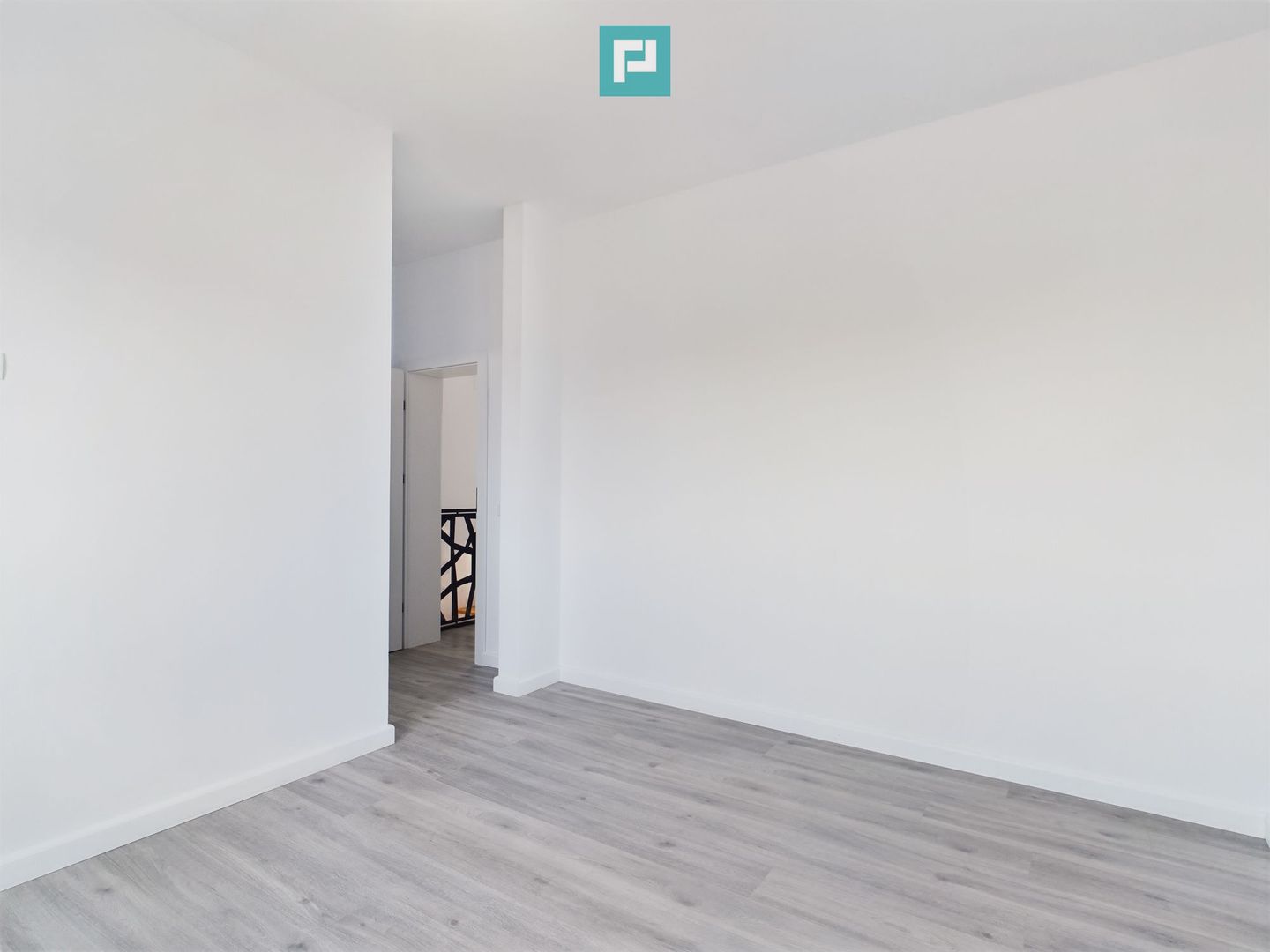 Duplex cu 5 camere în Ghiroda - Poză 11