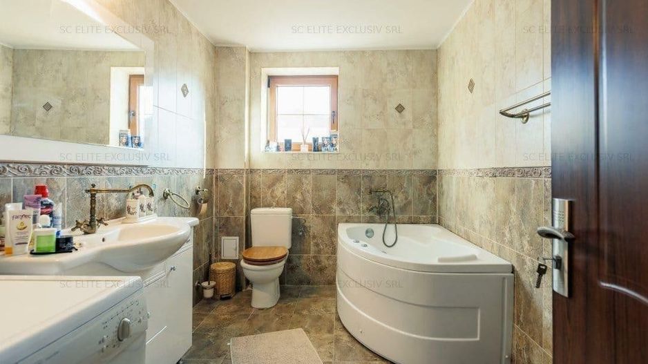 Vila unicat aproape de lac - Poză 15