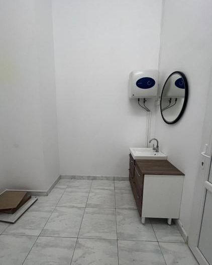 Spatiu comercial stradal Bd.Unirii - Traian - 70 mp - Poză 4