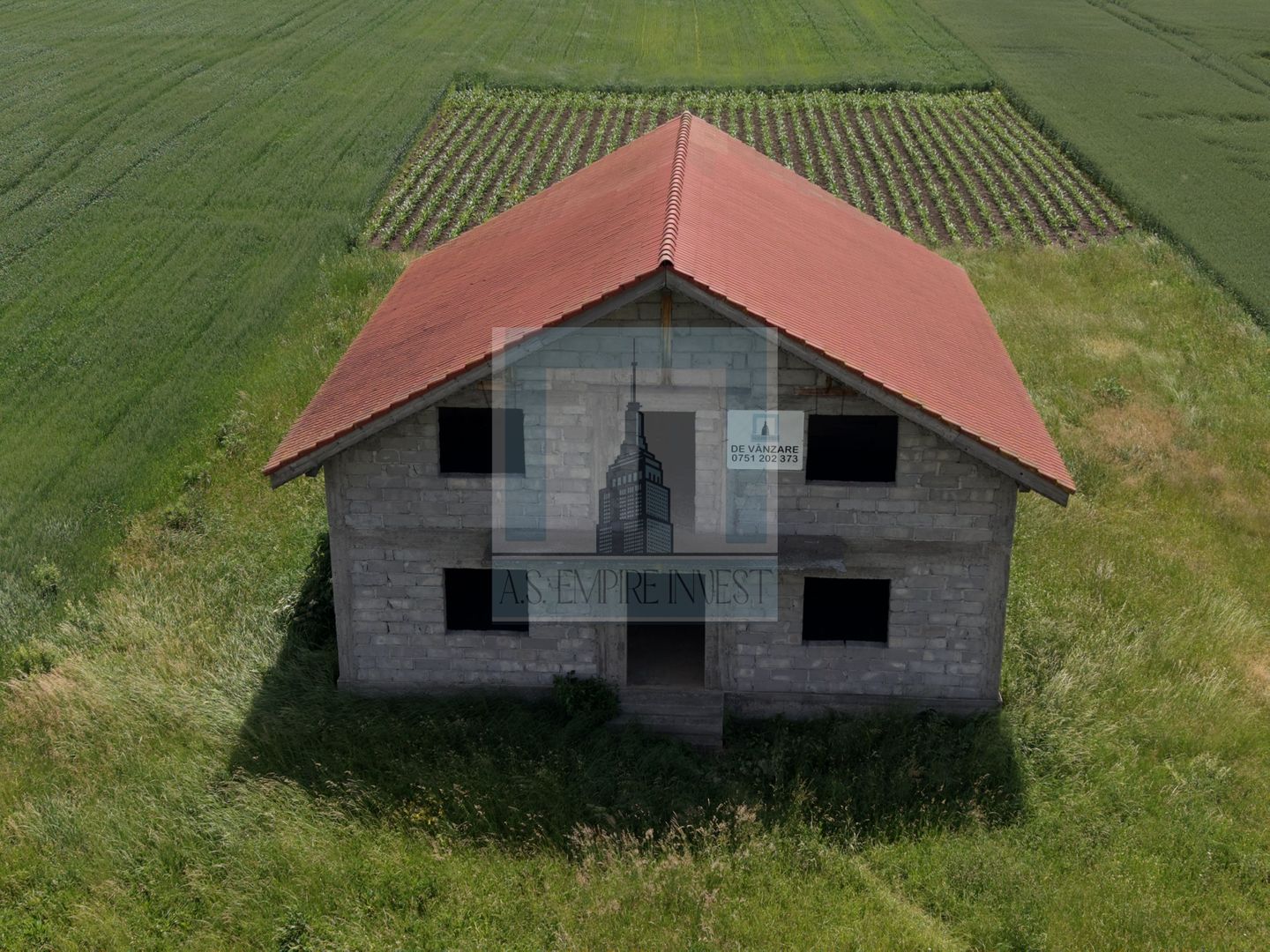 Casa 5 camere la gri, teren 1435 mp - zona Halchiu/Codlea - Poză 1
