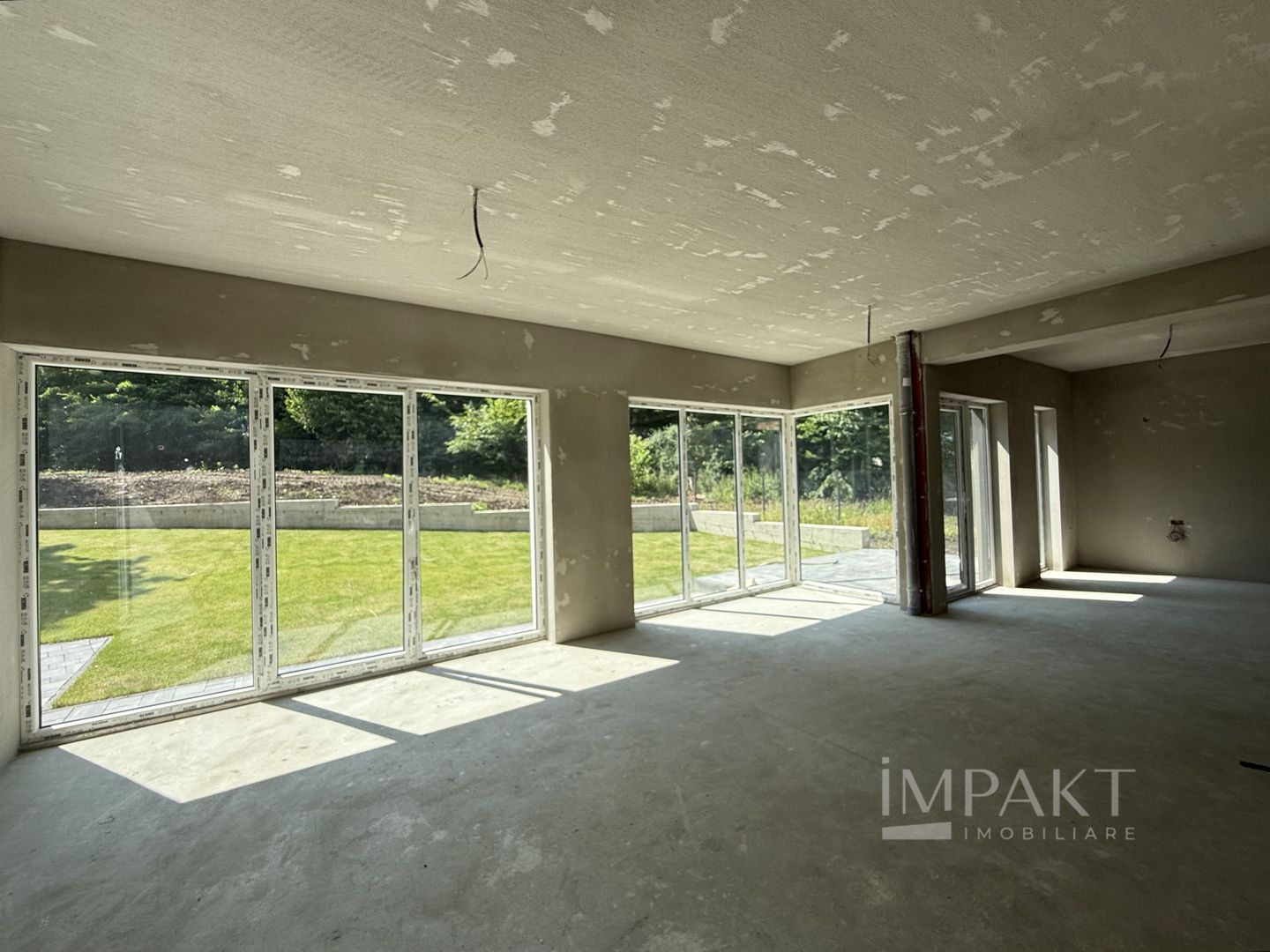 Case cuplate la liziera padurii , ideale pentru 2 familii ! - Poză 11