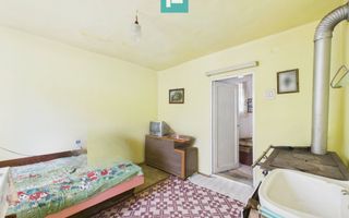 Casă cu 4 camere în localitatea Gurahonț, Arad - Poză 10
