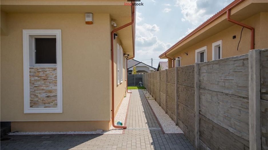 Duplex parter-finisat modern-comision 0 - Poză 3