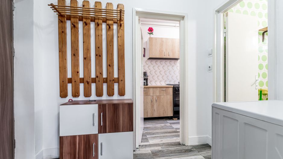 Apartament cu 1 cameră, balcon închis și boxă pe str. Carol Davila - Poză 5