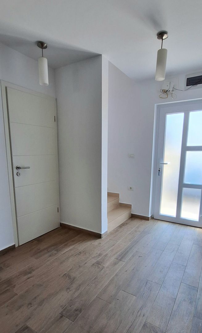 Locuinta insiruita cu 3 camere in Dumbravita - Poză 10