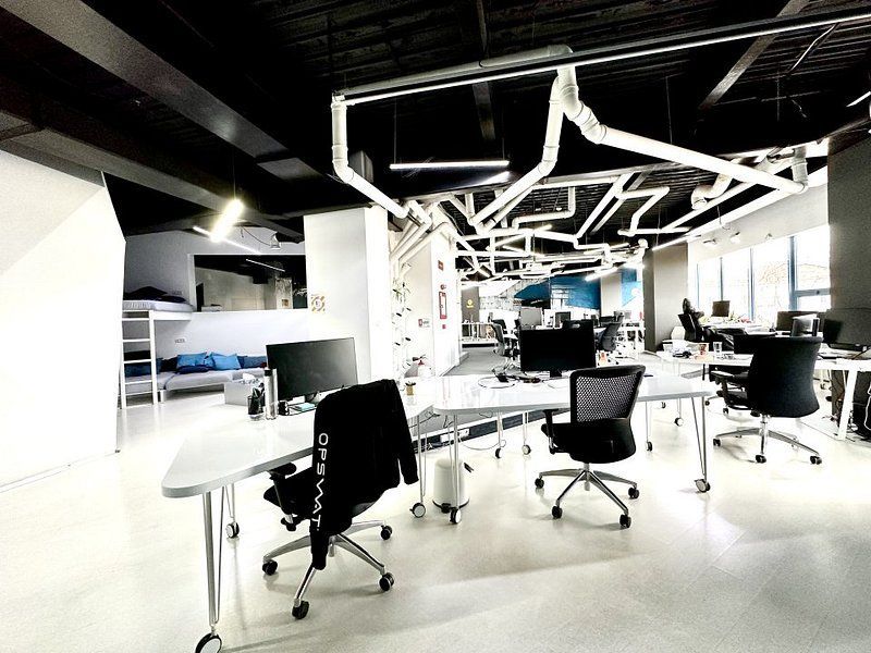 Spacecraft Office - Poză 8