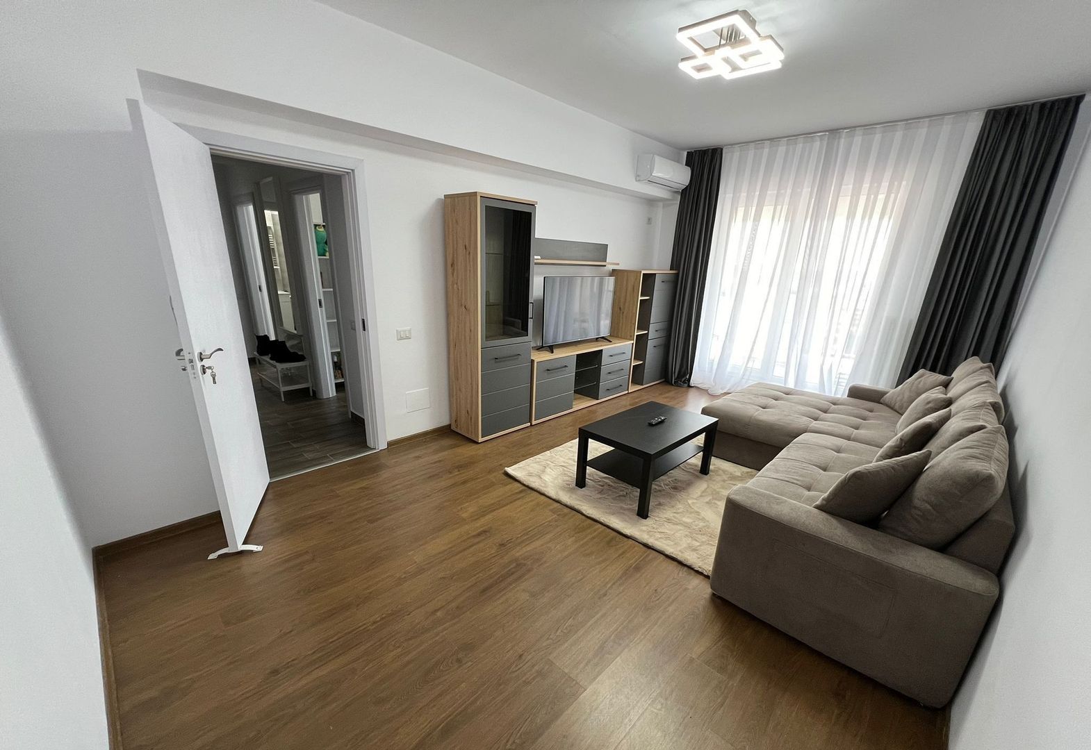 Apartament 2 camere cu terasă, parcare subterană, mobilat complet - Poză 8