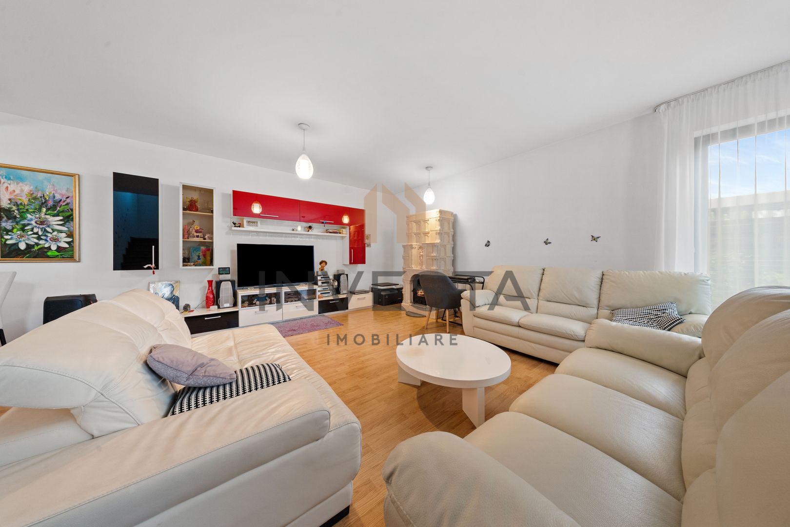 Casa eficienta energetic, cu garaj si 3 locuri de parcare | Faget - Poză 3