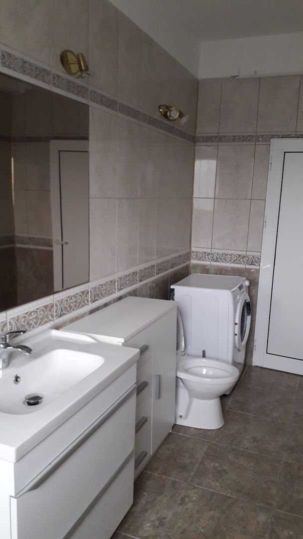 De inchiriat apartament cu o camera, centru, etaj 1, 400 E - Poză 3