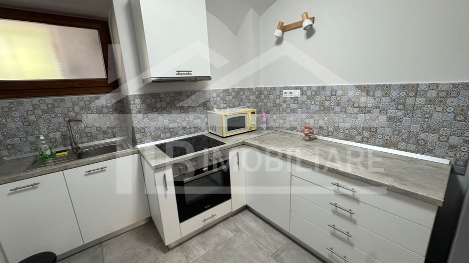 Apartament cu 2 camere, 45mp, Zona Central - Poză 6