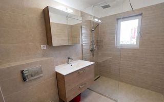 Apartament cu 3 camere în Zorilor strada Rapsodiei - Poză 1