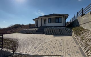 CASA CU 3 CAMERE PE UN NIVEL 110 mp ZONA CORUNCA - Poză 2