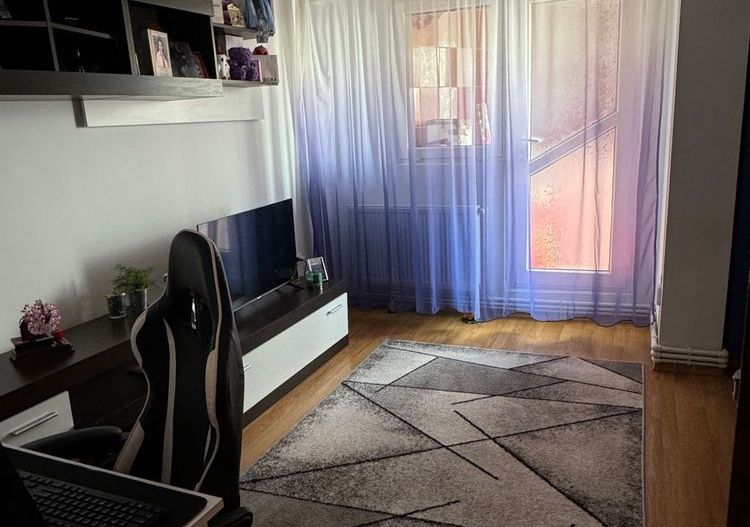 Apartament cu 2 camere zona micro39C - Poză 1