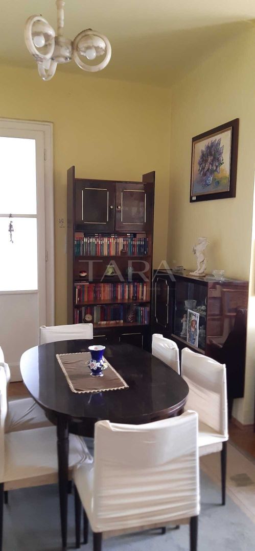 Apartament spațios, 3 camere, zonă semicentrală, 73 mp + curte - Poză 4