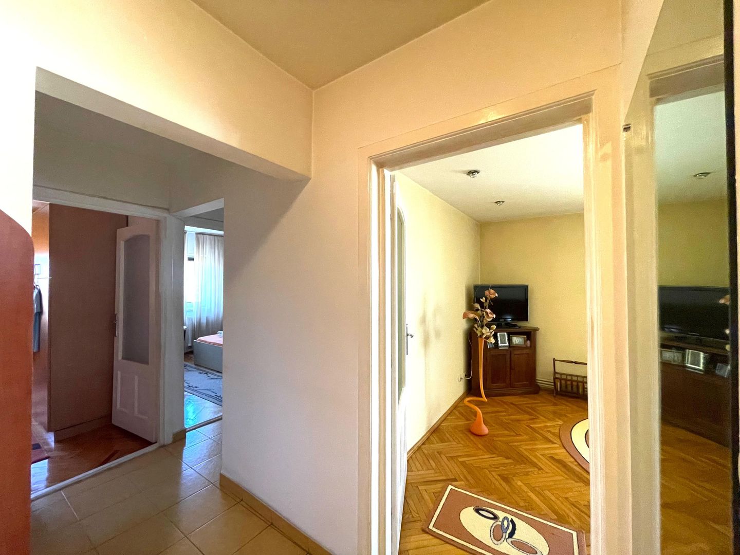 Apartament zona Soarelui - 3 camere - etaj 3 - Poză 7