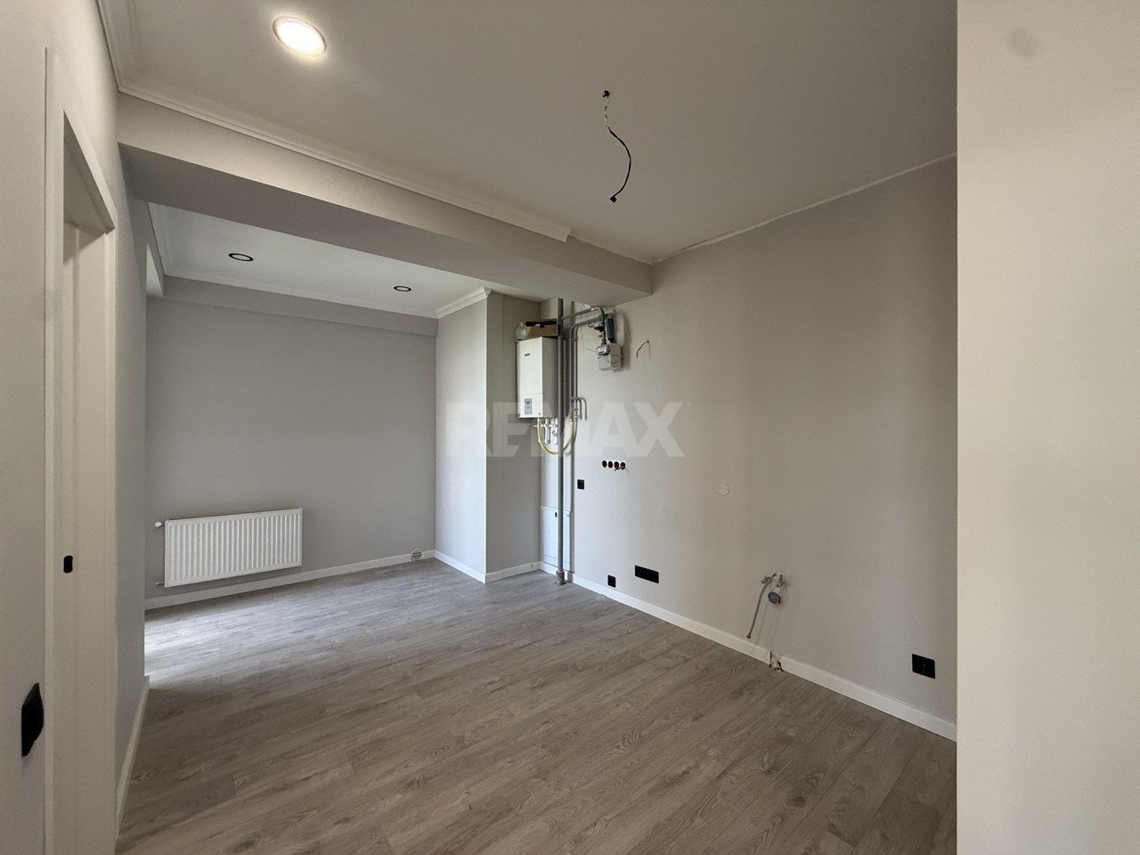 Vânzare apartament cu 2 dormitoare si living la Buiucani - Poză 2