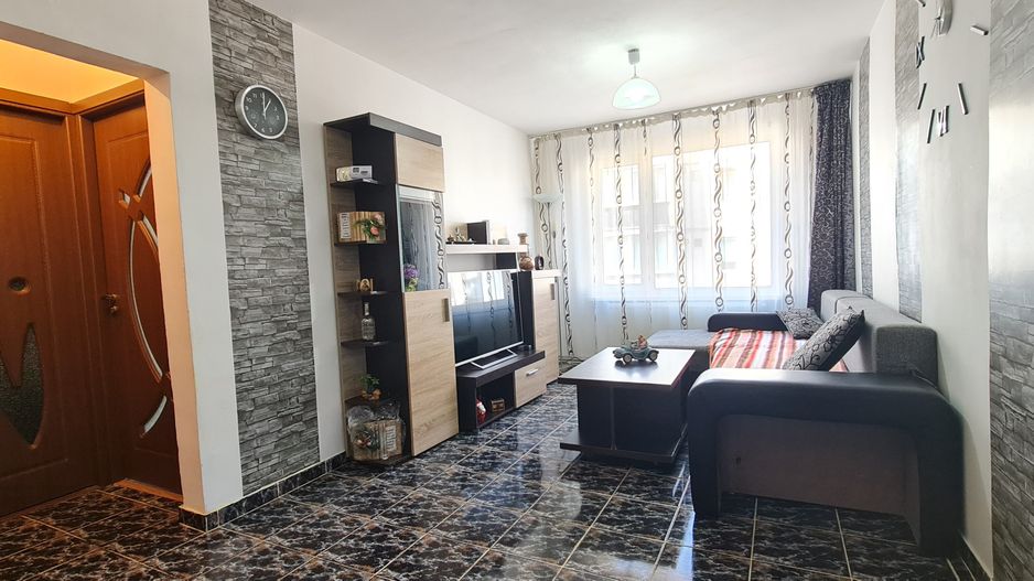 Apartament 4 camere decomandat mobilat utilat - Poză 3