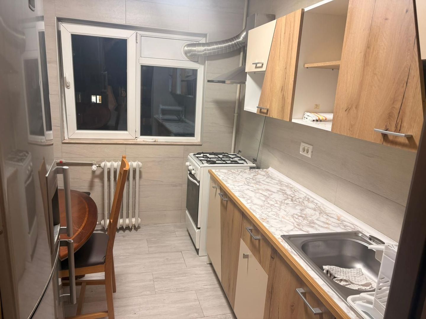 Apartament de închiriat - Poză 4