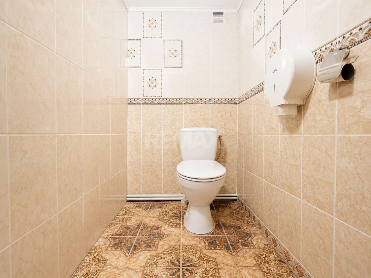 Casă 210 m² cu 5 dormitoare și teren 10 ari – Euroreparație | Drochia, str. Grigore Ureche - Poză 27