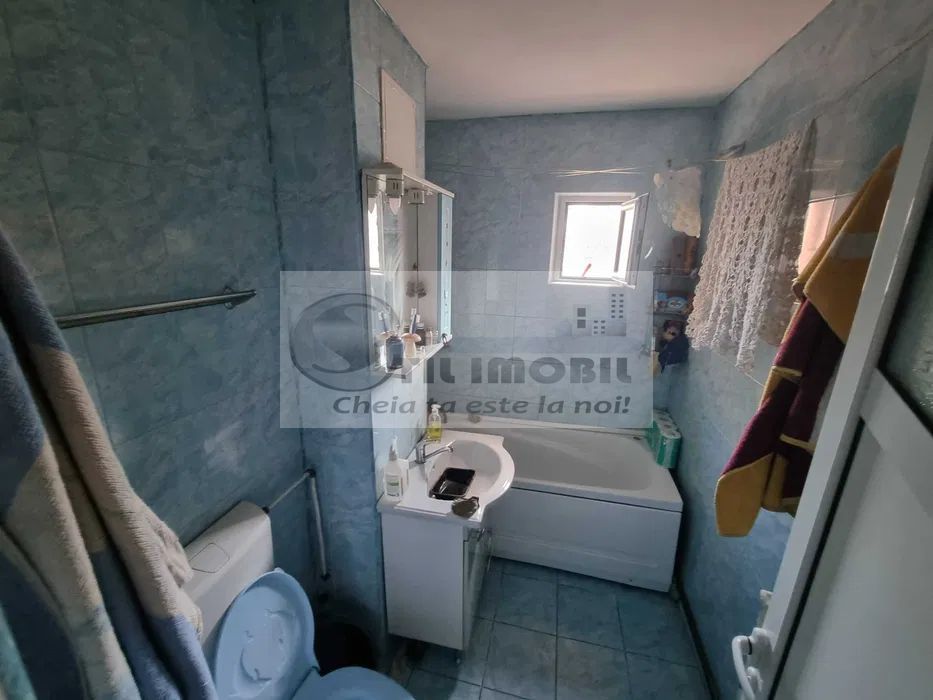 Apartament cu 3 camere, 2 bai, 69 mp - Tatarasi - 110.000 euro ! - Poză 3