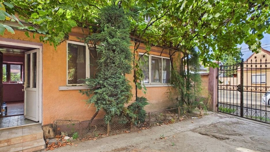 Casă Tileagd, 25 km Oradea, teren 328 mp - Poză 1