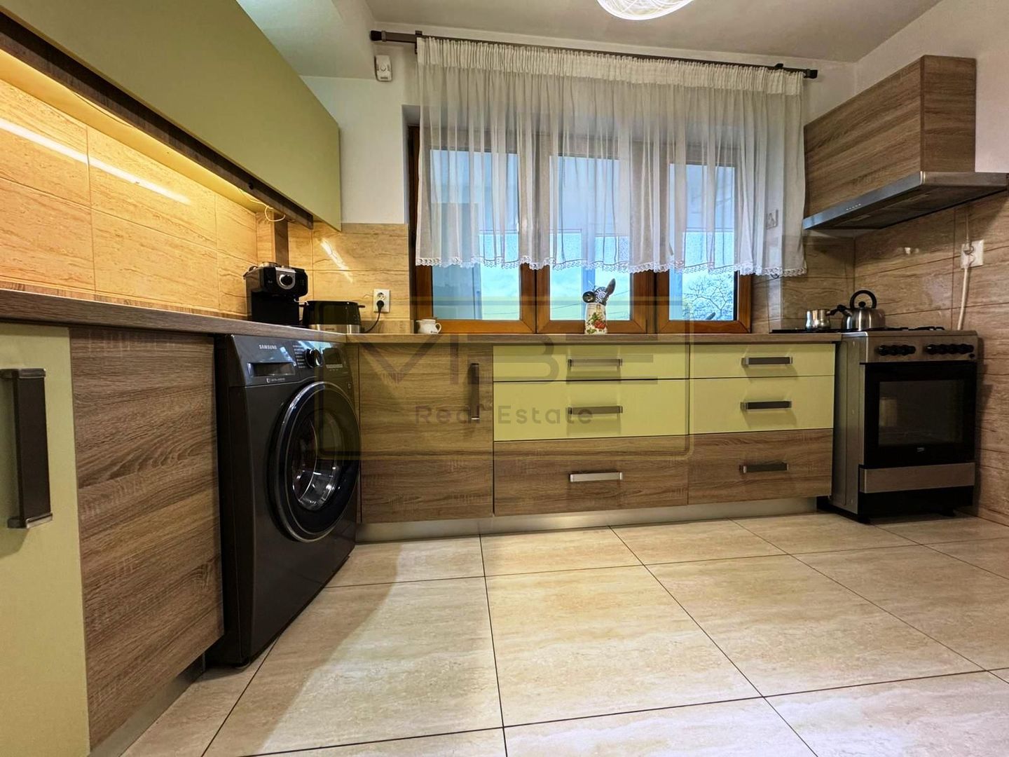 Apartament 3 camere 2 bai central Rond Podu Ros - Poză 15
