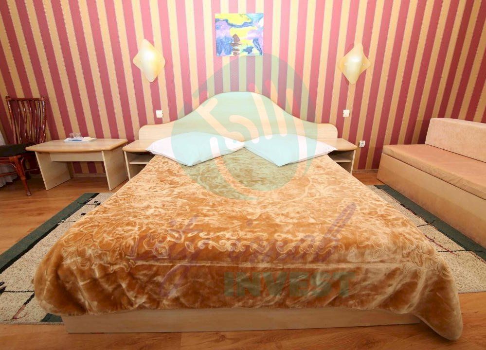 Vila cu 24 de camere cu priveliste superba ideal investitie in PREDEAL - Poză 29