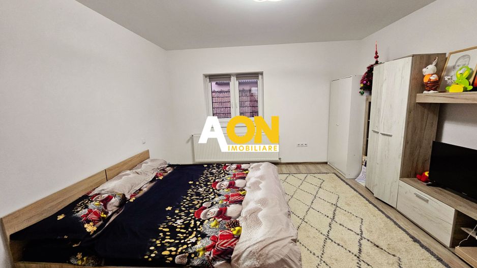 Casa cu doua corpuri, 5 camere, 1580 mp teren, Dealul Furcilor - Poză 14